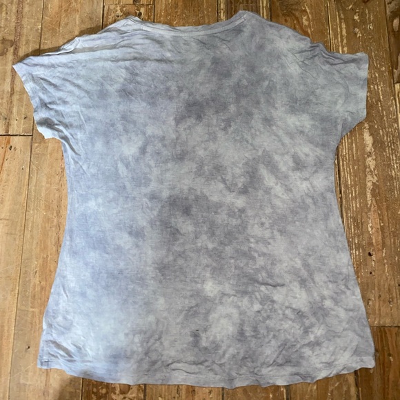 American Eagle Ty-Dye Cut-Out Design T-Shirt - Picture 4 of 4